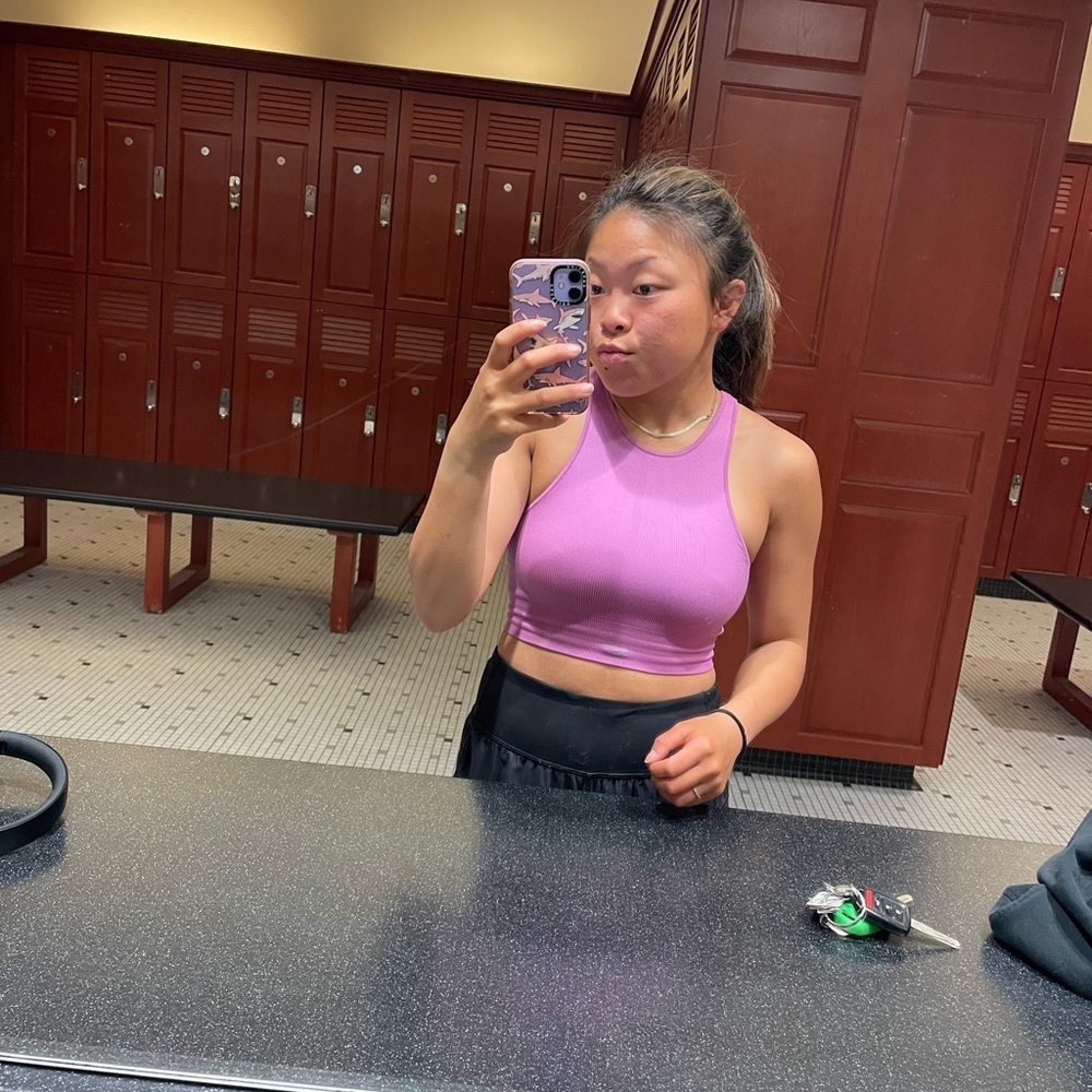 SETactive cropped sports bra tank. Color is Cupid and size XS/S